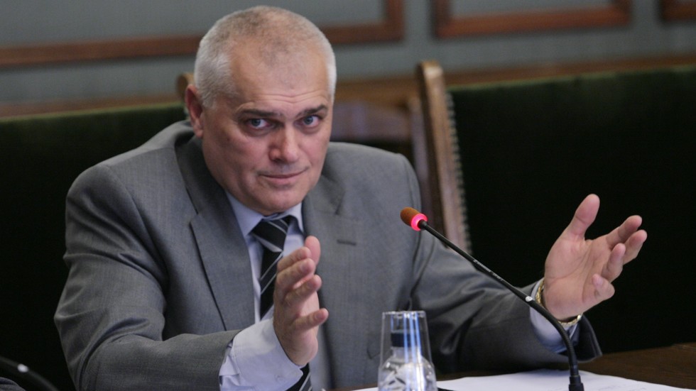 Има ли нерегламентирано подслушване? Ето отговорът на Валентин Радев