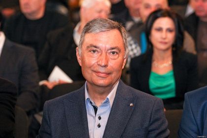 Георги Попов държи 86.6% от Левски