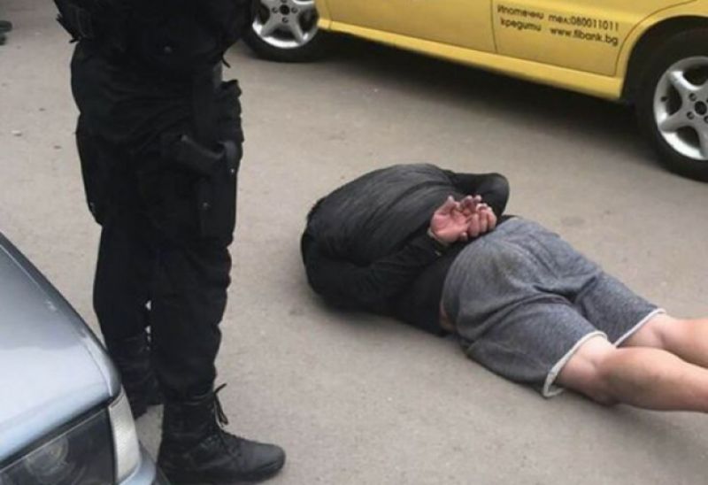 Арестуваха наркодилър на хероин в Пловдив