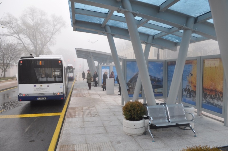 Кюстендил: До 21 декември общините в областта трябва да проверят състоянието на автобусните спирки и автогарите