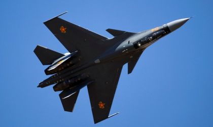 Руски изтребител прехванал US самолет над Черно море