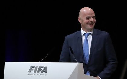 Инфантино отрече да е укривал информация по "Панамските документи"