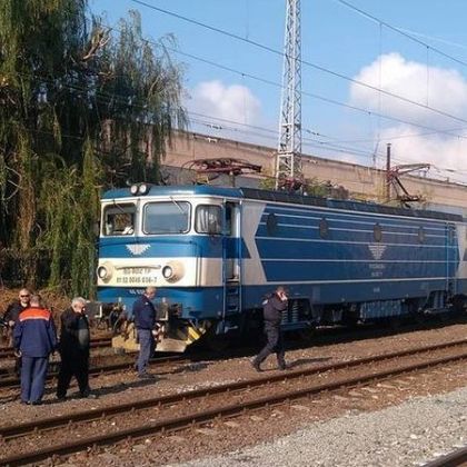 Жестока драма! Антония, която скочи под влака и остана без крака, видя изоставилите я в дом родители: 