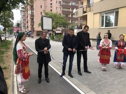 Благоевград: Кметът д-р Атанас Камбитов откри новоизградената велосипедна алея по проект „Благоустрояване на градската среда“
