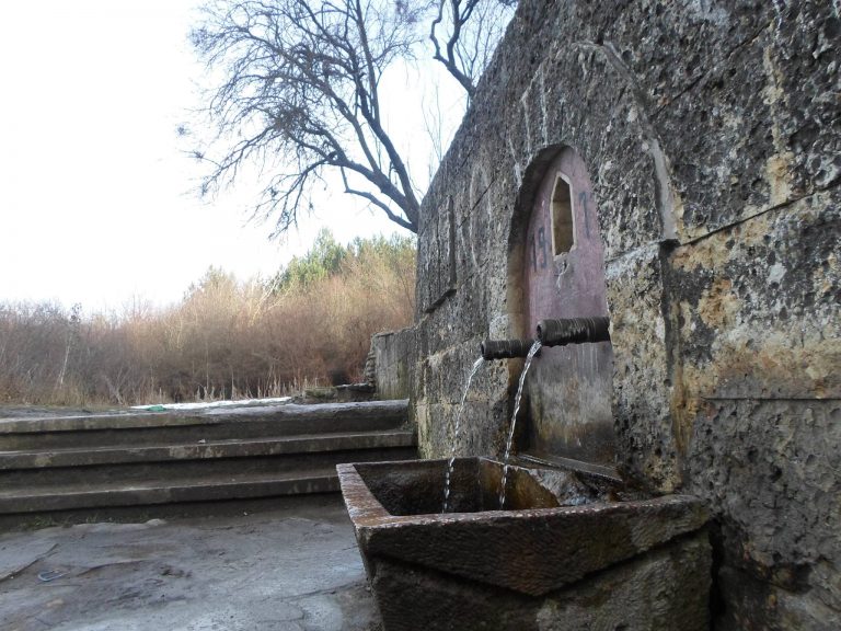 ПОЛЕЗНО: Минералната вода в България – къде, коя, какво лекува?