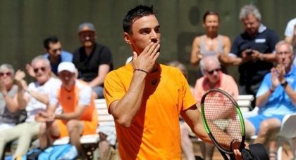 Кузманов се завърна на корта с победа