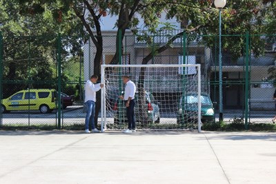 Възстановиха спортна площадка в район 