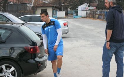 Национал от Левски с нелепа травма