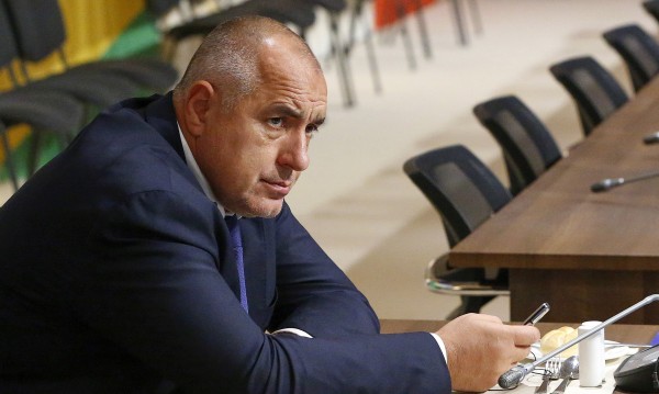 Бойко Борисов: Бежанците ни заобикалят!