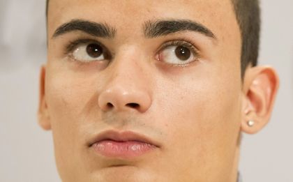 Мейнър подписа с обещаващ пилот