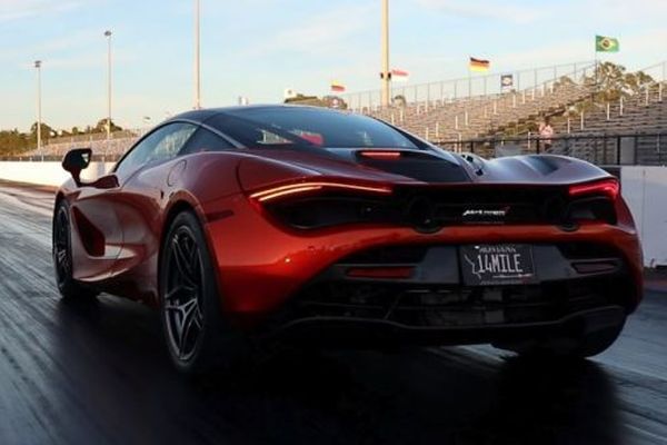 За колко секунди McLaren 720S ускорява до 100 км/ч (ВИДЕО) Отговорът е за 2,39 с използването на чисто нови гуми Toyo R888R