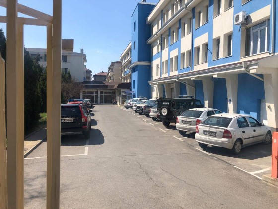 Благоевград: Извършват се обиски във връзка с разследване срещу служител на ОДМВР