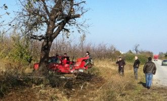 41-годишна катастрофира на пътя Куклен - Брестник