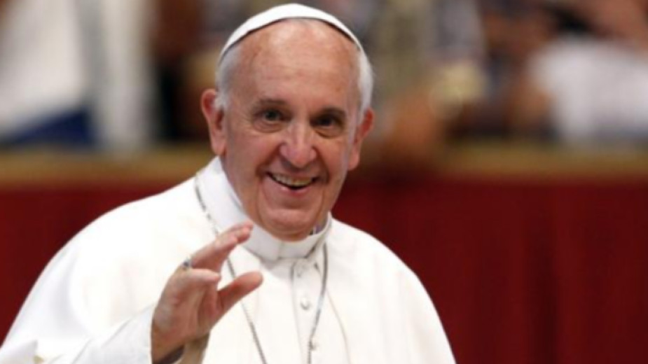 Интернет страница за визитата на папа Франциск стратира от днес