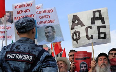 Хиляди протестираха в Москва срещу задържането на политически активисти