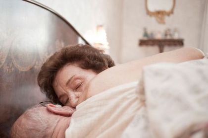 91-годишна жена се задуши по време на секс игра с 49-годишен женен съсед