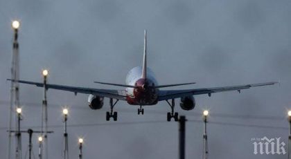 САЩ: Въдворяваме ред след хаоса на летищата