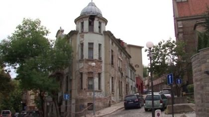 Кошмар с поредна сграда паметник на културата в Пловдив! (СНИМКИ)