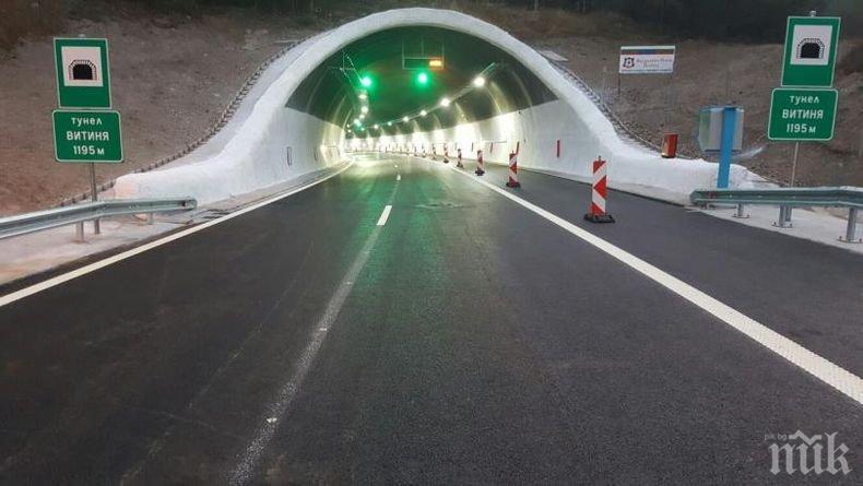 ТИР аварира на "Витиня", движението е затруднено