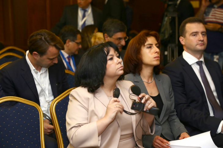 Теменужка Петкова: Ако кандидат-купувачът на активите на ЧЕЗ осигури финансиране, ще вървим към финализиране на сделката