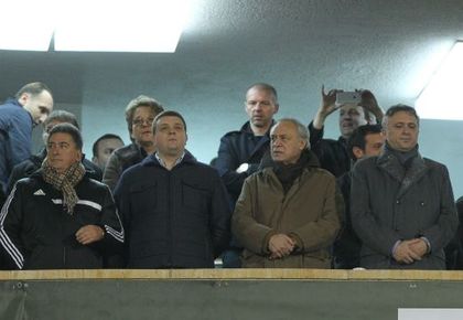 Божинов и Бандаловски останаха без шеф