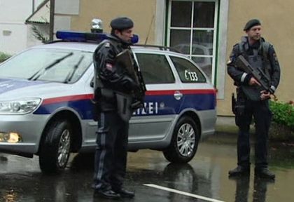 Кървава нощ във Виена! При меле с афганистанци и чеченци наръгаха българин и убиха сърбин