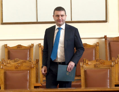 Финансовият министър с важно изказване за цената на цигарите