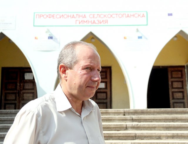 Стара вражда с учителя Антон Велков в Садово ОБЗОР