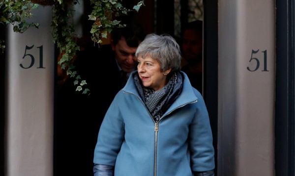 Мей ухажва лейбъристите седмица преди ключовия вот за Brexit