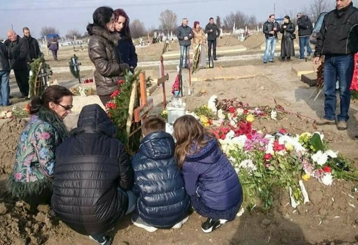 9 месеца след смъртта на Атанас, Виолета и Полина, убити от сина на транспортен бос в Пловдив, близките им са неутешими
