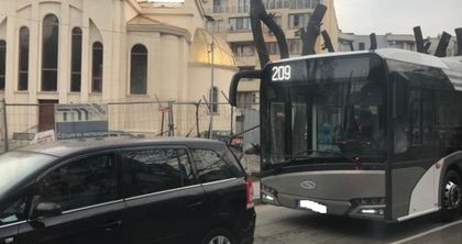 Натоварен трафик по ул."Отец Паисий" във Варна след затварянето на бул. "Цар Освободител". Автобуси с нови маршрути