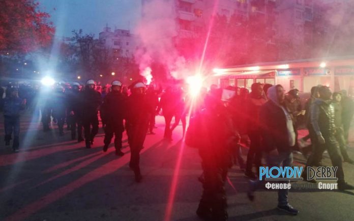 PlovdivDerbyTV: Вижте шествието на ултрасите на Локо