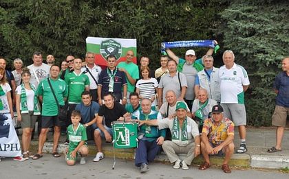 Два автобуса с фенове на Лудогорец тръгнаха към Подгорица