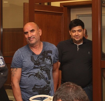 Ценко Чоков звъни по телефона от затвора на свидетелите по делото срещу него