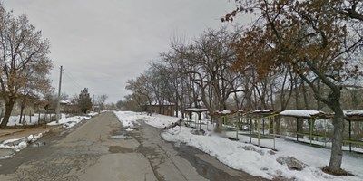 Майка на седмокласничка удари шамар на учителка по математика, съдят я