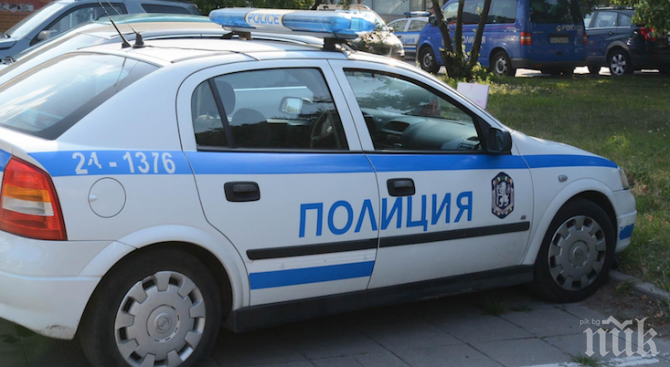 Мъж рани двама полицаи при опит да бъде задържан край Стара Загора