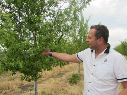 Националната служба за съвети в земеделието на крака при фермерите