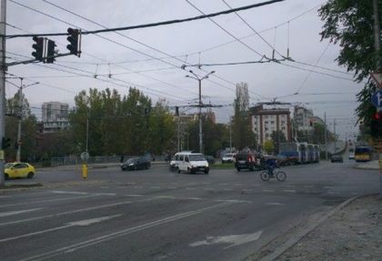 Верижна катастрофа предизвика транспортен хаос в София