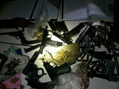 Задържана е опасна група за продажба на оръжия в Стара Загора