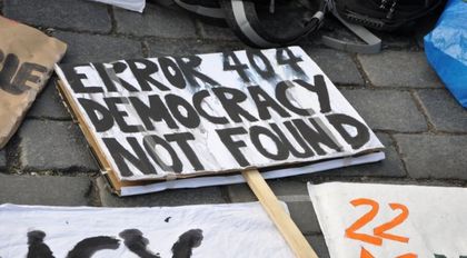 Нашите политици са демократични - правят си,каквото искат!