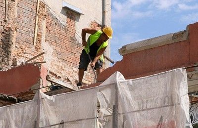 Събарят до основи паметника на културата в Пловдив, всичко било законно