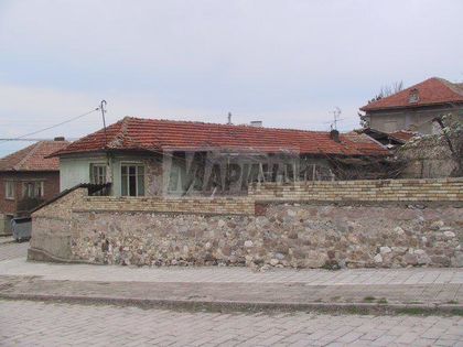 Рухва къщата на милионерката Недялка Бързакова (СНИМКИ)