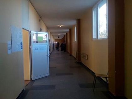 Няма пара в Шекера: Под 20% избирателна активност в някои от секциите в циганската махала до КАТ-Пловдив