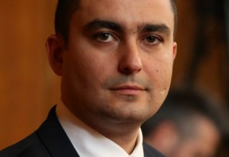 Депутат от ГЕРБ коментира внесения от БСП вот на недоверие и отсече, че...