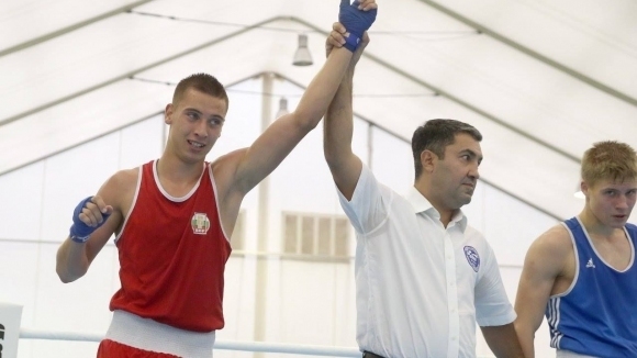 Трима българи си осигуриха медали на турнира по бокс в Литва