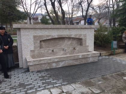 ГЕРБ - Куклен възстанови стара чешма в центъра на града