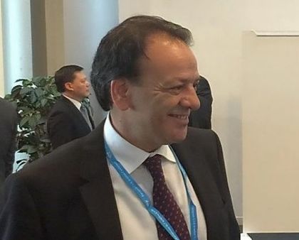 Шефът на въздухоплавателната администрация аут заради незаконосъобразни действия
