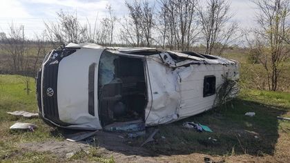Обърналият се на магистралата бус е бил по редовна линия, фирмата е от Пловдив