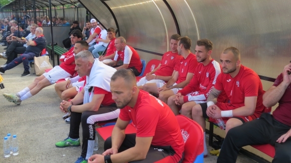 Кариана се разделя с двама