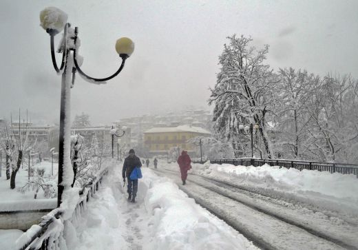 Жълт код: Сняг и поледици в цялата страна утре